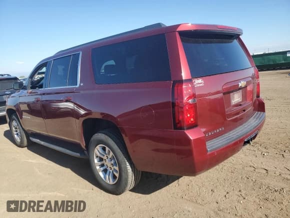 ✅ 2019 Chevrolet Suburban LT • VIN: 1GNSKHKC2KR364371 • Lot: 67169004. Wystawiony na Copart z przebiegiem 110 141 mil. Bezpłatny archiwum sprzedaży aukcyjnych z USA i szczegółowy raport historii pojazdu na DreamBid. Zdjęcie 2.