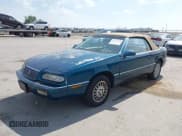 ✅ 1995 Chrysler LeBaron GTC • VIN: 1C3EU4532SF503974 • Lot: 42475365. Wystawiony na IAAI z przebiegiem 130 465 mil. Bezpłatny archiwum sprzedaży aukcyjnych z USA i szczegółowy raport historii pojazdu na DreamBid. Zdjęcie 2.