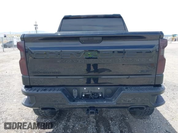 ✅ 2021 Chevrolet Silverado 1500 RST • VIN: 1GCUYEEL8MZ376540 • Lot: 42153636. Wystawiony na IAAI z przebiegiem 40 516 mil. Bezpłatny archiwum sprzedaży aukcyjnych z USA i szczegółowy raport historii pojazdu na DreamBid. Zdjęcie 16.