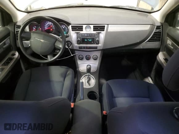 ✅ 2010 Chrysler Sebring Touring • VIN: 1C3CC4FB8AN108248 • Лот: 91481105. Опубликован ранее на Copart с пробегом 161 788 миль. Бесплатный доступ к архиву аукционных продаж из США и подробный отчёт об истории автомобиля на DreamBid. Изображение 8.