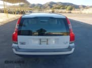 ✅ 2004 Volvo V70 • VIN: YV1SW59V342349595 • Лот: 43809377. Опубликован ранее на IAAI с пробегом 146 401 миль. Бесплатный доступ к архиву аукционных продаж из США и подробный отчёт об истории автомобиля на DreamBid. Изображение 16.