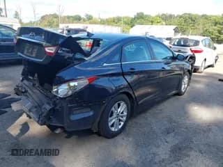 ✅ 2014 Hyundai Sonata GLS • VIN: 5NPEB4AC8EH881590 • Lot: 43365389. Listed on IAAI with 95,070 mi. Free auction sales archive from the USA and detailed vehicle history report at DreamBid. Image 4.