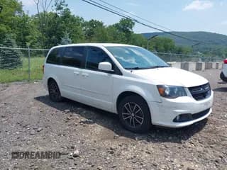 ✅ 2017 Dodge Grand Caravan SE • VIN: 2C4RDGBG5HR549595 • Lot: 42604241. Wystawiony na IAAI z przebiegiem 91 143 mil. Bezpłatny archiwum sprzedaży aukcyjnych z USA i szczegółowy raport historii pojazdu na DreamBid. Zdjęcie 1.