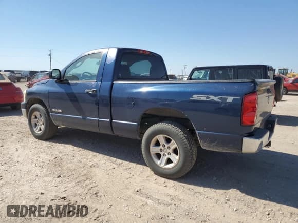✅ 2008 Dodge 1500 ST • VIN: 1D7HA16KX8J132435 • Лот: 74639194. Опубликован ранее на Copart с пробегом 168 035 миль. Бесплатный доступ к архиву аукционных продаж из США и подробный отчёт об истории автомобиля на DreamBid. Изображение 2.