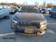 ✅ 2020 Jeep Cherokee Lux • VIN: 1C4PJMLXXLD505598 • Lot: 82588714. Wystawiony na Copart z przebiegiem 73 561 mil. Bezpłatny archiwum sprzedaży aukcyjnych z USA i szczegółowy raport historii pojazdu na DreamBid. Zdjęcie 5.