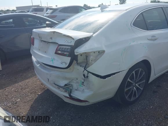 ✅ 2015 Acura TLX Advance • VIN: 19UUB2F71FA012500 • Lot: 43004920. Listed on IAAI with 177,915 mi. Free auction sales archive from the USA and detailed vehicle history report at DreamBid. Image 6.