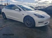 ✅ 2019 Tesla Model 3 Mid Range • VIN: 5YJ3E1EA6KF483620 • Лот: 93518285. Опубликован ранее на Copart с пробегом 74 252 миль. Бесплатный доступ к архиву аукционных продаж из США и подробный отчёт об истории автомобиля на DreamBid. Изображение 4.