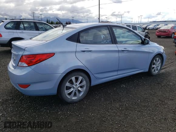 ✅ 2012 Hyundai Accent GLS • VIN: KMHCU4AE5CU209908 • Лот: 69284004. Опубликован ранее на Copart с пробегом 83 675 миль. Бесплатный доступ к архиву аукционных продаж из США и подробный отчёт об истории автомобиля на DreamBid. Изображение 3.