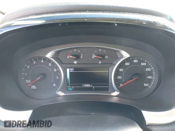 ✅ 2019 Chevrolet Traverse LT Cloth • VIN: 1GNERGKW7KJ300242 • Lot: 43450445. Wystawiony na IAAI z przebiegiem 116 868 mil. Bezpłatny archiwum sprzedaży aukcyjnych z USA i szczegółowy raport historii pojazdu na DreamBid. Zdjęcie 7.