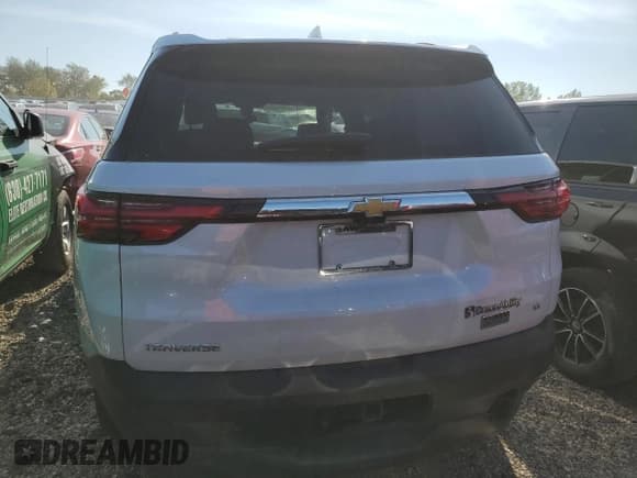 ✅ 2022 Chevrolet Traverse LT • VIN: 1GNERHKW8NJ115627 • Lot: 81198575. Wystawiony na Copart z przebiegiem Nie podano. Bezpłatny archiwum sprzedaży aukcyjnych z USA i szczegółowy raport historii pojazdu na DreamBid. Zdjęcie 6.