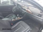 ✅ 2015 BMW 4 Series 428i • VIN: WBA3N3C56FK232443 • Lot: 39235619. Wystawiony na IAAI z przebiegiem 134 041 mil. Bezpłatny archiwum sprzedaży aukcyjnych z USA i szczegółowy raport historii pojazdu na DreamBid. Zdjęcie 5.