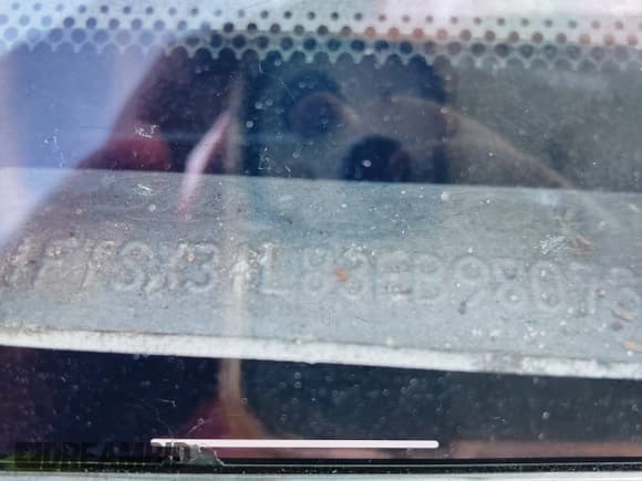 ✅ 2003 Ford F-350 XL • VIN: 1FTSX31L83EB98073 • Лот: 41582135. Опубликован ранее на IAAI с пробегом 255 455 миль. Бесплатный доступ к архиву аукционных продаж из США и подробный отчёт об истории автомобиля на DreamBid. Изображение 9.