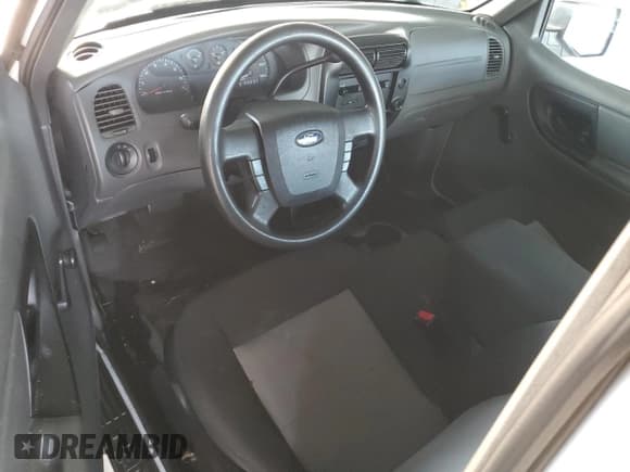 ✅ 2007 Ford Ranger XL • VIN: 1FTYR14U37PA42627 • Lot: 93694805. Wystawiony na Copart z przebiegiem Nie podano. Bezpłatny archiwum sprzedaży aukcyjnych z USA i szczegółowy raport historii pojazdu na DreamBid. Zdjęcie 8.