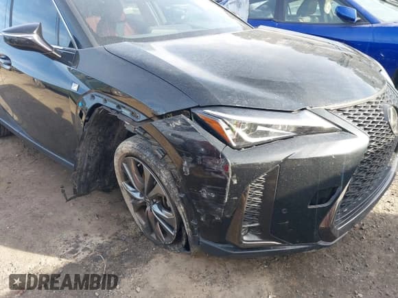 ✅ 2021 Lexus UX 200 F Sport • VIN: JTHE3JBH1M2042126 • Lot: 41128485. Wystawiony na IAAI z przebiegiem 22 033 mil. Bezpłatny archiwum sprzedaży aukcyjnych z USA i szczegółowy raport historii pojazdu na DreamBid. Zdjęcie 6.