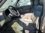 ✅ 2001 Chevrolet Blazer LT • VIN: 1GNDT13W012145776 • Lot: 54365815. Wystawiony na Copart z przebiegiem 191 396 mil. Bezpłatny archiwum sprzedaży aukcyjnych z USA i szczegółowy raport historii pojazdu na DreamBid. Zdjęcie 7.