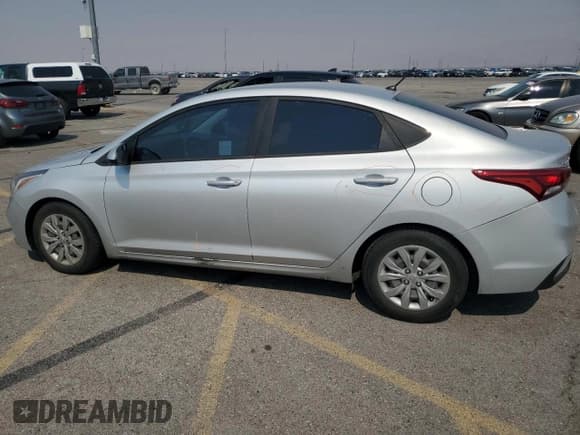 ✅ 2019 Hyundai Accent SE • VIN: 3KPC24A39KE050901 • Лот: 70646234. Опубликован ранее на Copart с пробегом 84 999 миль. Бесплатный доступ к архиву аукционных продаж из США и подробный отчёт об истории автомобиля на DreamBid. Изображение 2.