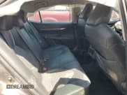 ✅ 2019 Toyota Camry LE • VIN: 4T1B11HK4KU197568 • Лот: 55860915. Опубликован ранее на Copart с пробегом 72 711 миль. Бесплатный доступ к архиву аукционных продаж из США и подробный отчёт об истории автомобиля на DreamBid. Изображение 10.