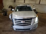 ✅ 2016 Cadillac Escalade Luxury Collection • VIN: 1GYS4BKJ2GR480492 • Lot: 84654325. Wystawiony na Copart z przebiegiem 242 831 mil. Bezpłatny archiwum sprzedaży aukcyjnych z USA i szczegółowy raport historii pojazdu na DreamBid. Zdjęcie 5.