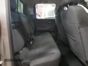 ✅ 2024 Nissan Frontier SV • VIN: 1N6ED1EK2RN602048 • Lot: 86291575. Wystawiony na Copart z przebiegiem 27 235 mil. Bezpłatny archiwum sprzedaży aukcyjnych z USA i szczegółowy raport historii pojazdu na DreamBid. Zdjęcie 10.