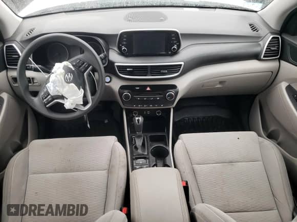 2021 Hyundai Tucson Value with VIN KM8J3CA41MU328214, listed as a Copart auction lot 83759975 with 61,891 mi miles and Salvage title. Bid and sale history available at DreamBid. Image 8.