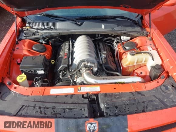 ✅ 2009 Dodge Challenger SRT-8 • VIN: 2B3LJ74W29H598233 • Lot: 43585194. Wystawiony na IAAI z przebiegiem 32 506 mil. Bezpłatny archiwum sprzedaży aukcyjnych z USA i szczegółowy raport historii pojazdu na DreamBid. Zdjęcie 10.