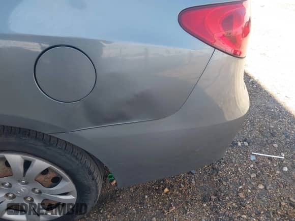 2010 Hyundai Elantra GLS z VIN KMHDU4AD2AU909460, wystawiony jako IAAI lot #43345937 z przebiegiem Nie podano mil oraz . Historia ofert i sprzedaży dostępna na DreamBid. Obrazek 13.