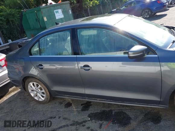 ✅ 2013 Volkswagen Jetta SE • VIN: 3VWDX7AJ2DM442730 • Lot: 42754695. Listed on IAAI with 103,445 mi. Free auction sales archive from the USA and detailed vehicle history report at DreamBid. Image 13.