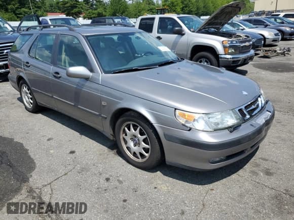 ✅ 2001 Saab 9-5 • VIN: YS3ED58E413032997 • Лот: 62148225. Опубликован ранее на Copart с пробегом 124 965 миль. Бесплатный доступ к архиву аукционных продаж из США и подробный отчёт об истории автомобиля на DreamBid. Изображение 4.