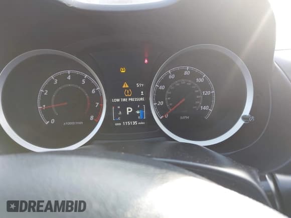 ✅ 2017 Mitsubishi Lancer ES • VIN: JA32U2FU3HU008535 • Lot: 43729971. Wystawiony na IAAI z przebiegiem 115 135 mil. Bezpłatny archiwum sprzedaży aukcyjnych z USA i szczegółowy raport historii pojazdu na DreamBid. Zdjęcie 7.