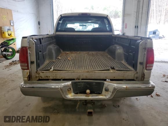 ✅ 2004 Dodge Dakota SLT • VIN: 1D7HG48N54S611230 • Lot: 78829644. Wystawiony na Copart z przebiegiem 246 913 mil. Bezpłatny archiwum sprzedaży aukcyjnych z USA i szczegółowy raport historii pojazdu na DreamBid. Zdjęcie 6.