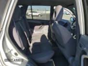 ✅ 2001 Toyota RAV4 • VIN: JTEGH20V110022598 • Лот: 70388725. Опубликован ранее на Copart с пробегом 178 269 миль. Бесплатный доступ к архиву аукционных продаж из США и подробный отчёт об истории автомобиля на DreamBid. Изображение 11.