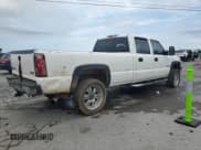 ✅ 2006 Chevrolet Silverado 2500HD LT2 • VIN: 1GCHK23U06F261402 • Лот: 68655945. Опубликован ранее на Copart с пробегом 488 767 миль. Бесплатный доступ к архиву аукционных продаж из США и подробный отчёт об истории автомобиля на DreamBid. Изображение 3.