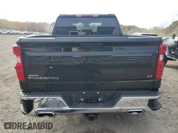 ✅ 2025 Chevrolet Silverado 1500 LT • VIN: 2GCUKDED4S1160226 • Lot: 86793955. Wystawiony na Copart z przebiegiem 1 327 mil. Bezpłatny archiwum sprzedaży aukcyjnych z USA i szczegółowy raport historii pojazdu na DreamBid. Zdjęcie 6.