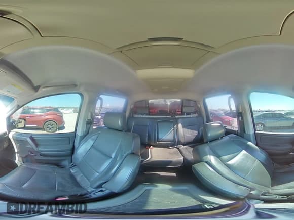 ✅ 2006 Nissan Titan LE • VIN: 1N6BA07AX6N570519 • Лот: 91110315. Опубликован ранее на Copart с пробегом 201 774 миль. Бесплатный доступ к архиву аукционных продаж из США и подробный отчёт об истории автомобиля на DreamBid. Изображение 14.