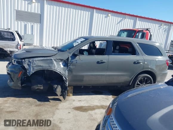 ✅ 2022 Dodge Durango R/T Plus • VIN: 1C4SDJCT9NC209008 • Лот: 43085026. Опубликован ранее на IAAI с пробегом 67 790 миль. Бесплатный доступ к архиву аукционных продаж из США и подробный отчёт об истории автомобиля на DreamBid. Изображение 15.