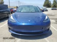 ✅ 2023 Tesla Model 3 • VIN: 5YJ3E1EAXPF599412 • Lot: 60316765. Wystawiony na Copart z przebiegiem 38 571 mil. Bezpłatny archiwum sprzedaży aukcyjnych z USA i szczegółowy raport historii pojazdu na DreamBid. Zdjęcie 5.