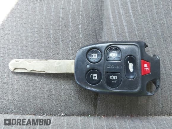 ✅ 2013 Honda Odyssey EX • VIN: 5FNRL5H4XDB055890 • Lot: 43224092. Listed on IAAI with 150,254 mi. Free auction sales archive from the USA and detailed vehicle history report at DreamBid. Image 11.