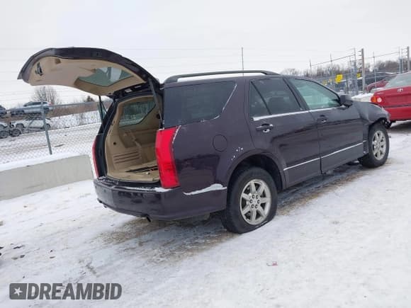 ✅ 2009 Cadillac SRX AWD • VIN: 1GYEE437390112841 • Lot: 41317070. Wystawiony na IAAI z przebiegiem 139 513 mil. Bezpłatny archiwum sprzedaży aukcyjnych z USA i szczegółowy raport historii pojazdu na DreamBid. Zdjęcie 4.
