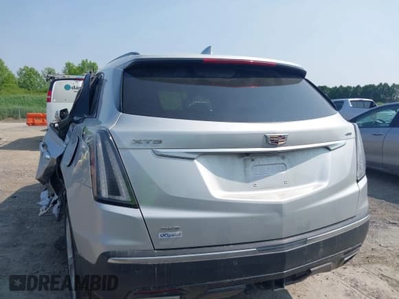 ✅ 2020 Cadillac XT5 Sport AWD • VIN: 1GYKNGRSXLZ135794 • Лот: 42414829. Опубликован ранее на IAAI с пробегом 75 577 миль. Бесплатный доступ к архиву аукционных продаж из США и подробный отчёт об истории автомобиля на DreamBid. Изображение 16.