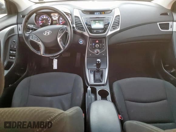 ✅ 2016 Hyundai Elantra SE • VIN: 5NPDH4AE8GH699032 • Lot: 90034165. Listed on Copart with 108,092 mi. Free auction sales archive from the USA and detailed vehicle history report at DreamBid. Image 8.