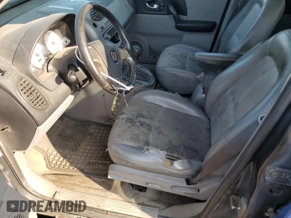 ✅ 2004 Saturn VUE V6 • VIN: 5GZCZ53464S880614 • Lot: 59794325. Wystawiony na Copart z przebiegiem 280 540 mil. Bezpłatny archiwum sprzedaży aukcyjnych z USA i szczegółowy raport historii pojazdu na DreamBid. Zdjęcie 7.