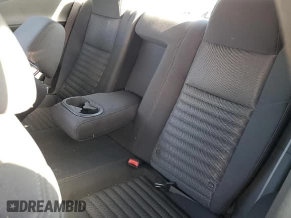 ✅ 2014 Dodge Challenger SXT • VIN: 2C3CDYAG6EH184864 • Лот: 85660624. Опубликован ранее на Copart с пробегом 105 204 миль. Бесплатный доступ к архиву аукционных продаж из США и подробный отчёт об истории автомобиля на DreamBid. Изображение 11.