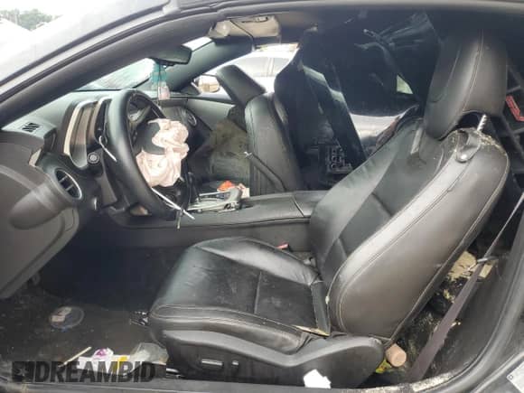 2012 Chevrolet Camaro 2LT z VIN 2G1FC3D33C9124032, wystawiony jako Copart lot #70016215 z przebiegiem 78 005 mil mil oraz Szkoda całkowita • Salvage title. Historia ofert i sprzedaży dostępna na DreamBid. Obrazek 7.