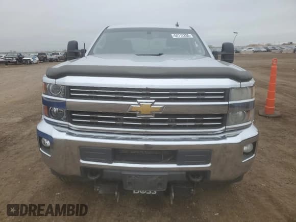 ✅ 2015 Chevrolet Silverado 2500HD LT • VIN: 1GC1KVEG4FF109827 • Lot: 54712205. Wystawiony na Copart z przebiegiem 268 800 mil. Bezpłatny archiwum sprzedaży aukcyjnych z USA i szczegółowy raport historii pojazdu na DreamBid. Zdjęcie 5.