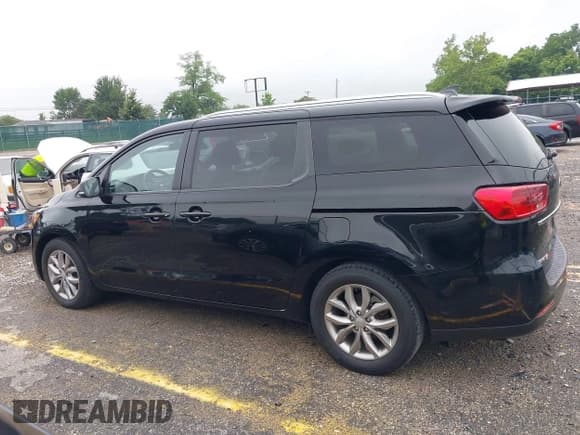 ✅ 2019 Kia Sedona EX • VIN: KNDMB5C12K6493354 • Lot: 42711817. Wystawiony na IAAI z przebiegiem 112 092 mil. Bezpłatny archiwum sprzedaży aukcyjnych z USA i szczegółowy raport historii pojazdu na DreamBid. Zdjęcie 14.