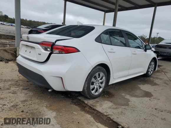 ✅ 2024 Toyota Corolla LE • VIN: 5YFB4MDE2RP118662 • Lot: 90427635. Listed on Copart with 35,682 mi. Free auction sales archive from the USA and detailed vehicle history report at DreamBid. Image 3.