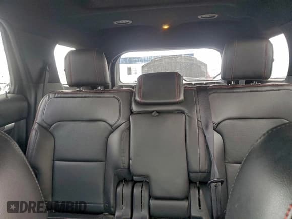 ✅ 2017 Ford Explorer Sport • VIN: 1FM5K8GTXHGC05600 • Lot: 94638355. Wystawiony na Copart z przebiegiem 75 753 mil. Bezpłatny archiwum sprzedaży aukcyjnych z USA i szczegółowy raport historii pojazdu na DreamBid. Zdjęcie 10.