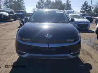 2022 Hyundai Ioniq 5 SE z VIN KM8KMDAF2NU082252, wystawiony jako Copart lot #41470404 z przebiegiem 24 976 mil mil oraz . Historia ofert i sprzedaży dostępna na DreamBid. Obrazek 5.