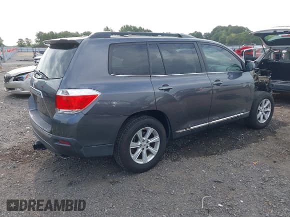 ✅ 2012 Toyota Highlander • VIN: 5TDZK3EH7CS082540 • Лот: 42930166. Опубликован ранее на IAAI с пробегом 199 538 миль. Бесплатный доступ к архиву аукционных продаж из США и подробный отчёт об истории автомобиля на DreamBid. Изображение 4.