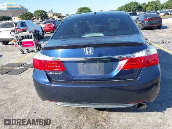 ✅ 2015 Honda Accord EX-L • VIN: 1HGCR2F80FA042085 • Lot: 43746595. Listed on IAAI with 117,193 mi. Free auction sales archive from the USA and detailed vehicle history report at DreamBid. Image 17.